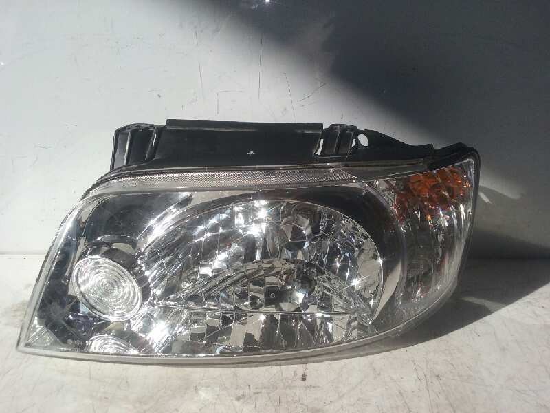 Recambio de faro izquierdo para hyundai getz (tb) 1.5 crdi referencia OEM IAM 92101  