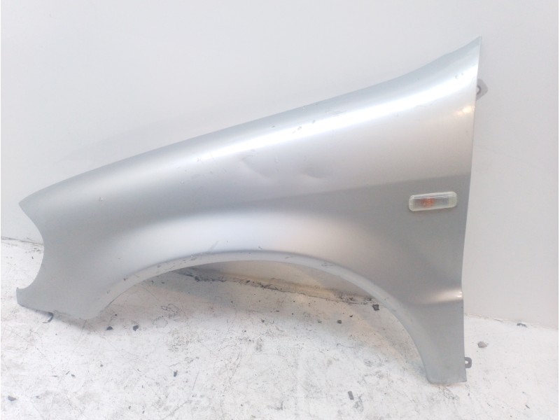 Recambio de aleta delantera izquierda para mercedes-benz clase m (w163) 320 (163.154) referencia OEM IAM A1638800106  