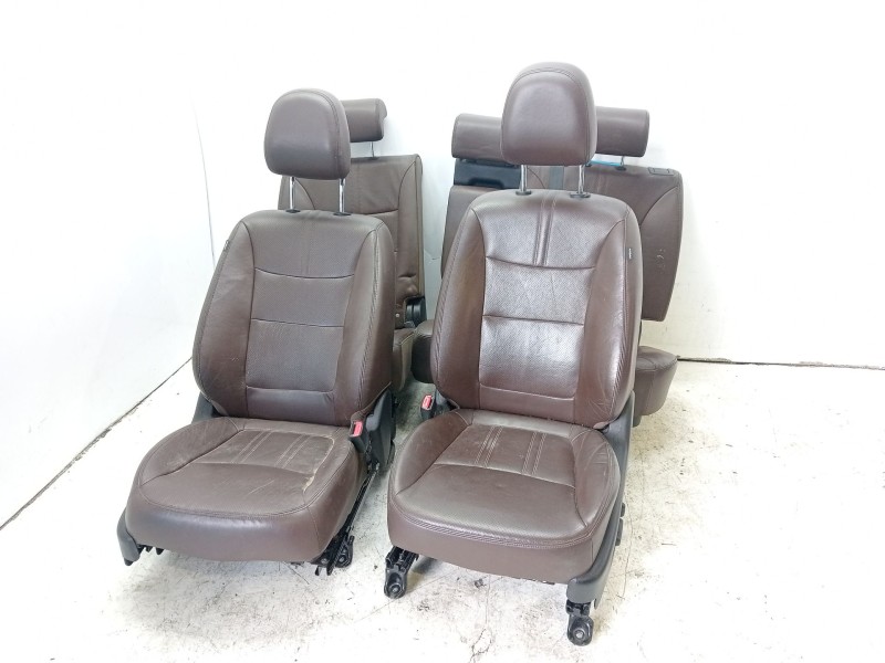 Recambio de juego asientos completo para kia sorento referencia OEM IAM 894002P120 892002PAH0 / 894502P010 894002P121EB3 / 89200