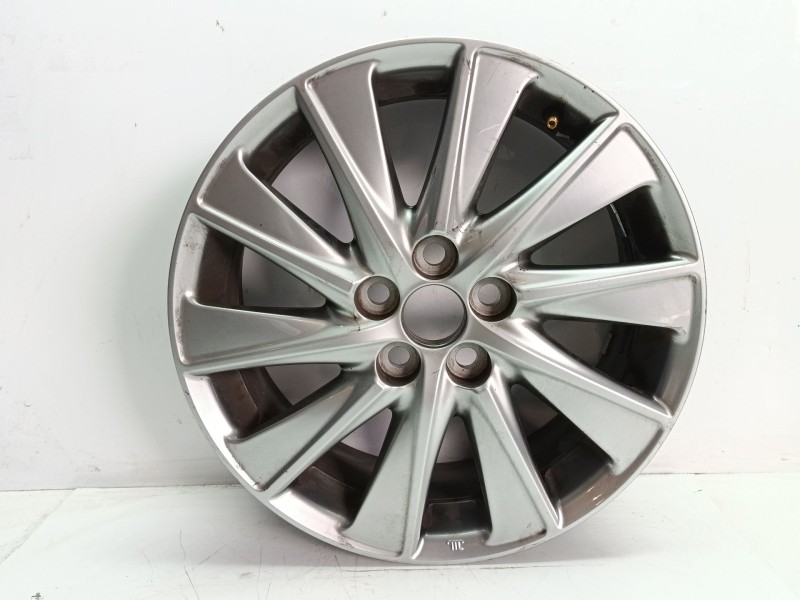 Recambio de llanta para toyota yaris 1.5 16v cat referencia OEM IAM 42611YP500  