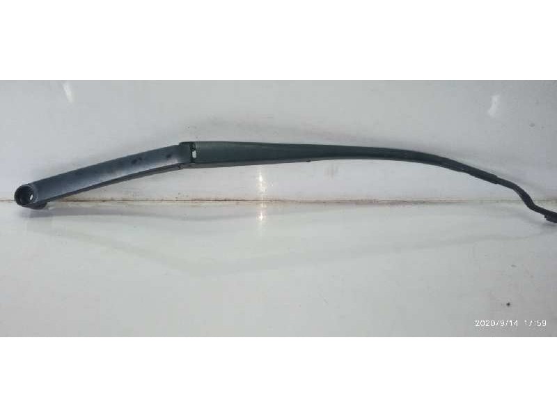 Recambio de brazo limpia delantero izquierdo para hyundai i30 (gd) 25 aniversario referencia OEM IAM 98320A5000  