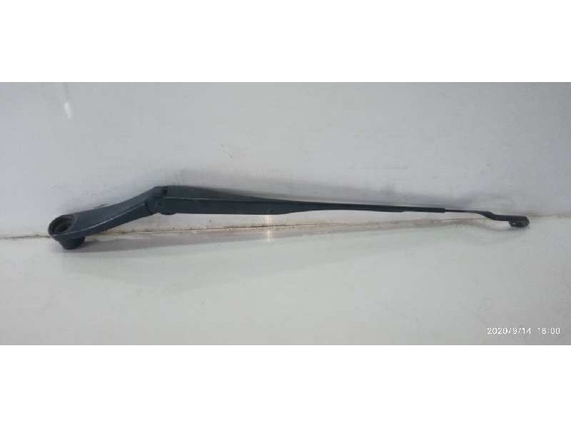 Recambio de brazo limpia delantero derecho para hyundai i30 (gd) 25 aniversario referencia OEM IAM 98310A6000  