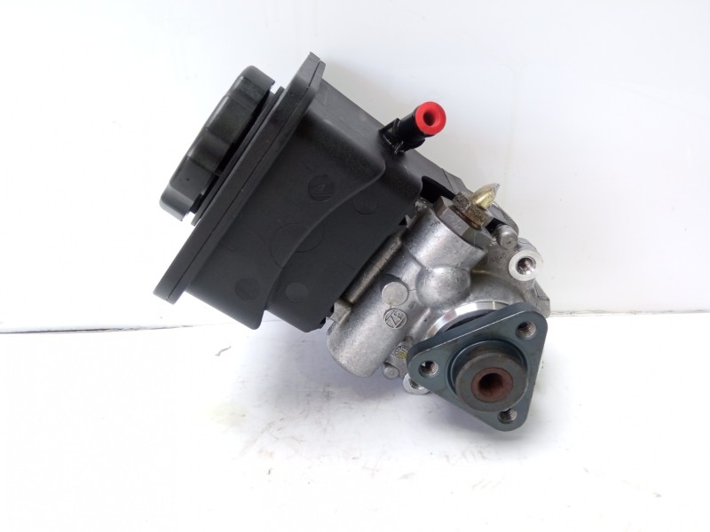 Recambio de bomba direccion para bmw serie 3 compacto (e36) 1.8 16v cat referencia OEM IAM 91208  