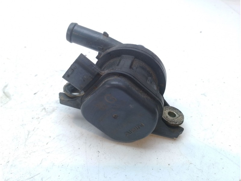 Recambio de bomba agua para toyota rav4 referencia OEM IAM G904042010  