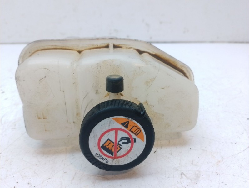 Recambio de deposito expansion para toyota rav4 referencia OEM IAM G910G42010  