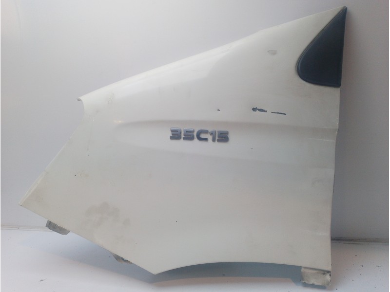 Recambio de aleta delantera izquierda para iveco daily caja cerrada (2006 =>) 3.0 diesel referencia OEM IAM 5801352974  