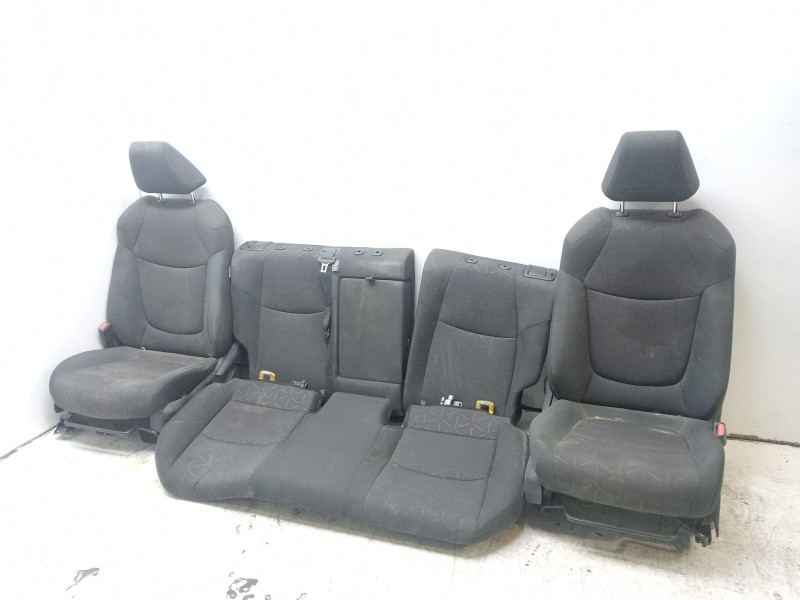Recambio de juego asientos completo para toyota rav4 referencia OEM IAM 7101442330 7107442791C4 / 7911042500 