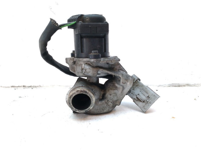 Recambio de valvula egr para ford focus c-max (cap) ambiente (d) referencia OEM IAM 2096502  