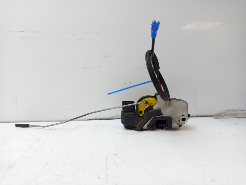 Recambio de cerradura puerta delantera izquierda para opel zafira tourer c (p12) 2.0 cdti (75) referencia OEM IAM 13579522  