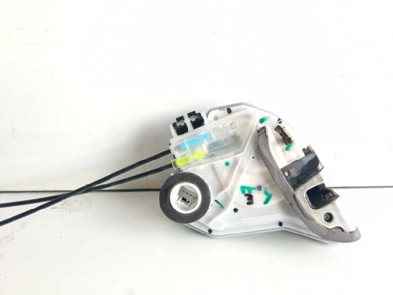 Recambio de cerradura puerta trasera izquierda para toyota aygo x-cite referencia OEM IAM 692060D271  