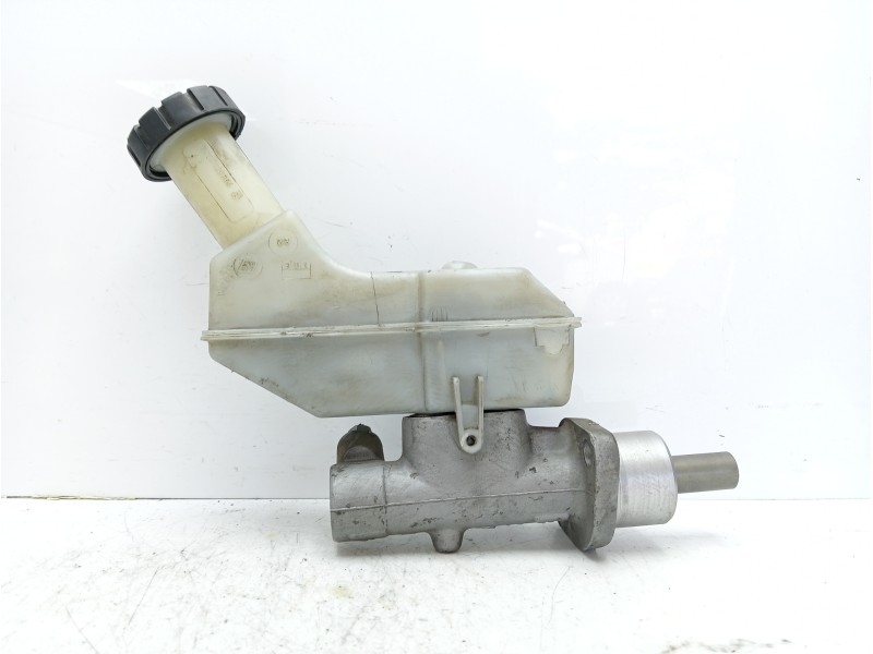 Recambio de bomba freno para renault clio iii confort expression referencia OEM IAM 7701208838 W2989JT8 8200129956