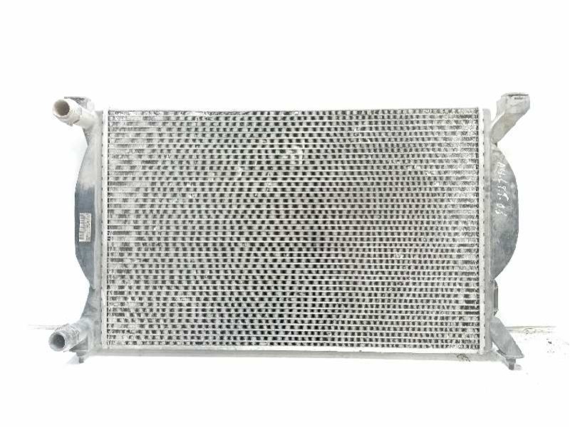 Recambio de radiador agua para audi a4 berlina (8e) 1.8 20v turbo referencia OEM IAM 8E0121251  