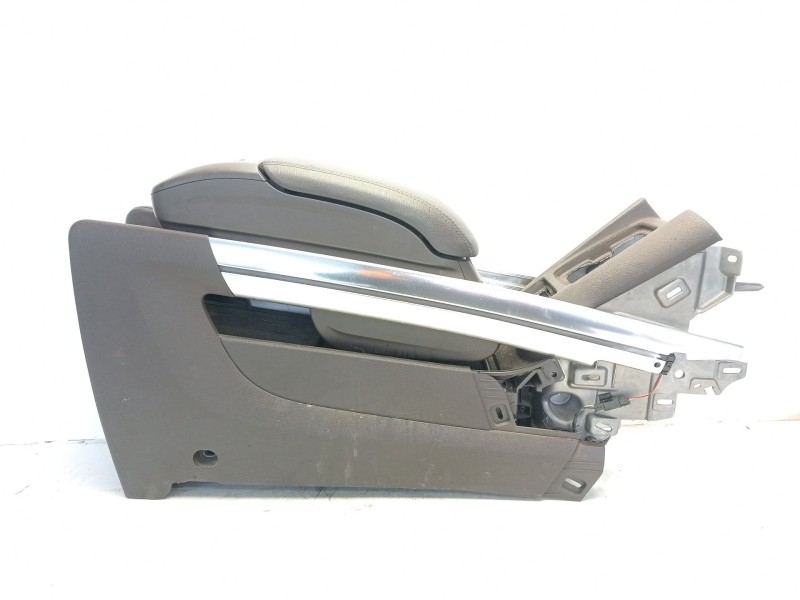 Recambio de consola central para opel zafira tourer c (p12) 2.0 cdti (75) referencia OEM IAM 13377806  