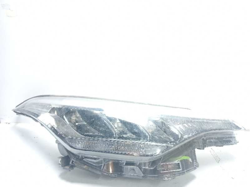 Recambio de faro derecho para toyota c-hr referencia OEM IAM 81130F4180  