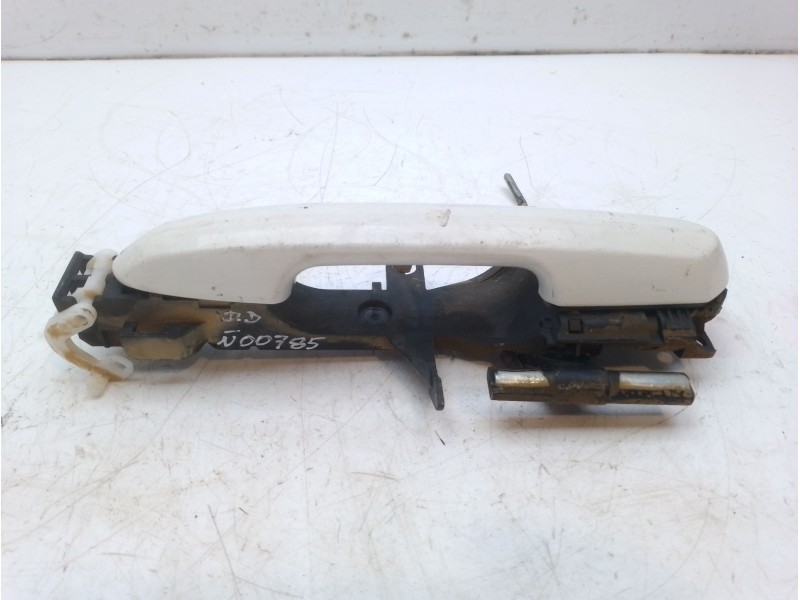 Recambio de maneta exterior delantera derecha para toyota rav4 referencia OEM IAM 6920130100  