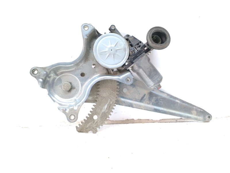 Recambio de elevalunas trasero derecho para toyota rav 4 advance hybrid referencia OEM IAM 6990552060 6980342050 