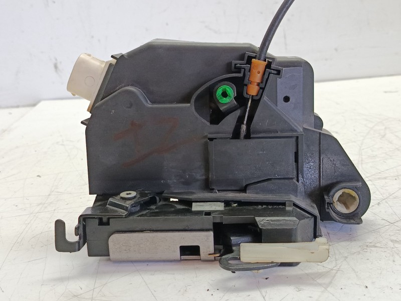 Recambio de cerradura puerta delantera izquierda para mini mini (r50, r53) one referencia OEM IAM 51200556768  