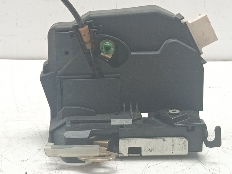 Recambio de cerradura puerta delantera derecha para mini mini (r50, r53) one referencia OEM IAM 51200556769  