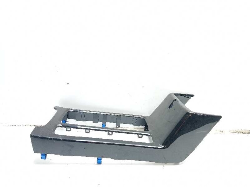 Recambio de moldura para kia ceed business referencia OEM IAM 84699J7000  