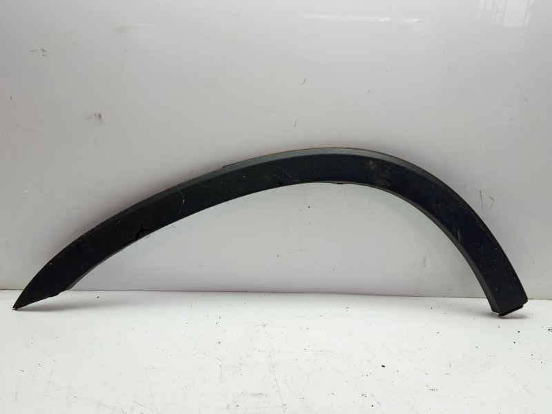 Recambio de moldura para kia sorento referencia OEM IAM 87742P000 877442P000 