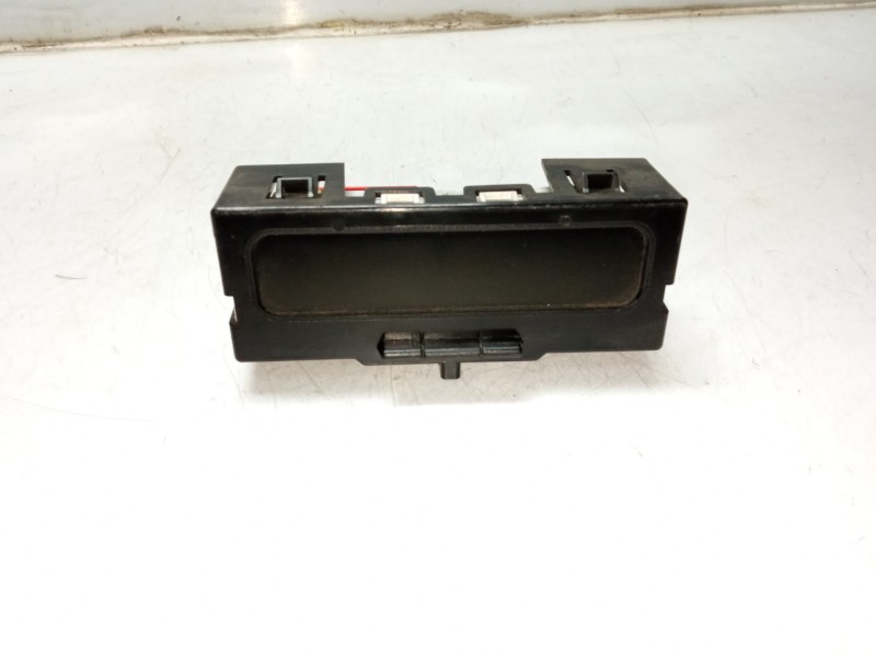 Recambio de pantalla multifuncion para renault megane ii berlina 3p referencia OEM IAM 8200107839  