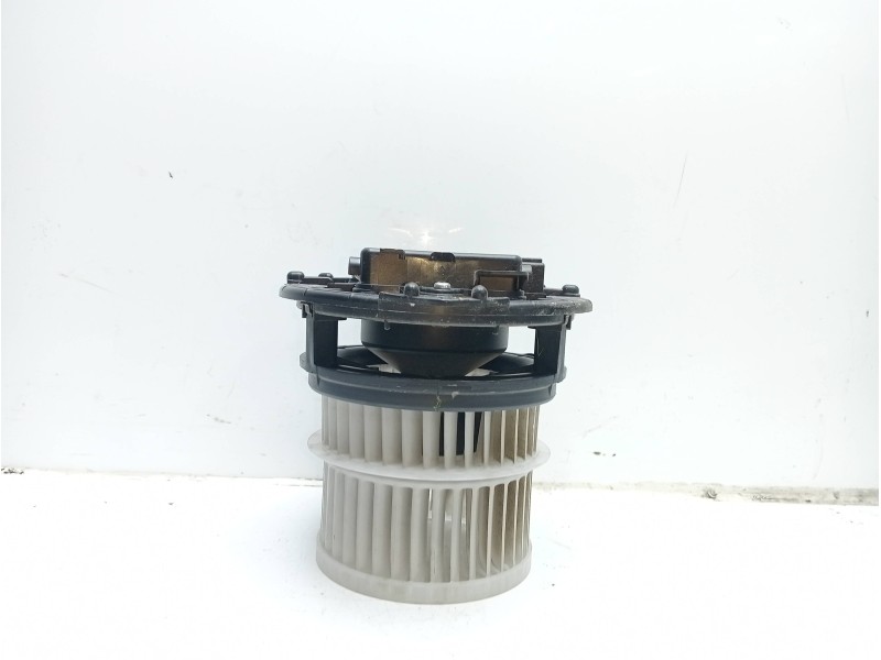 Recambio de ventilador calefaccion para toyota c-hr referencia OEM IAM 87103F4020  