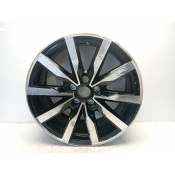 LLANTA 4261102R40 