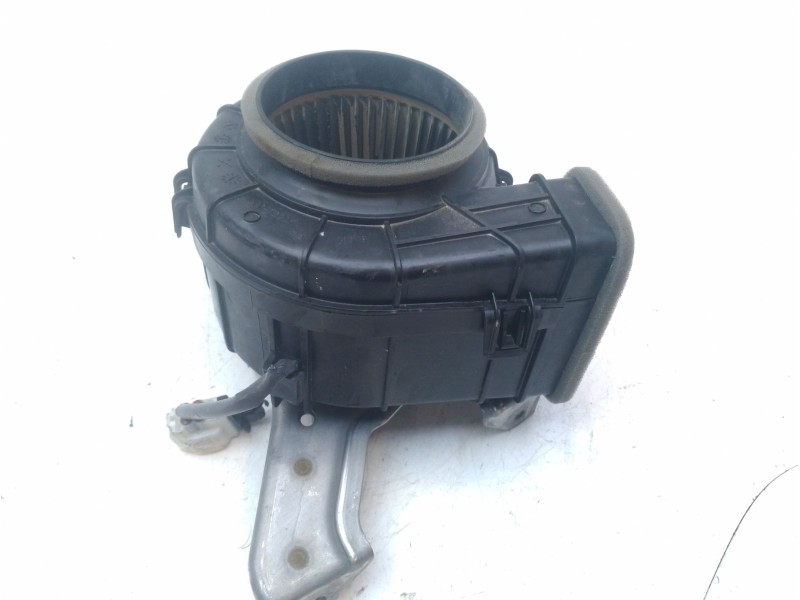 Recambio de ventilador calefaccion para toyota rav4 referencia OEM IAM G923033050  