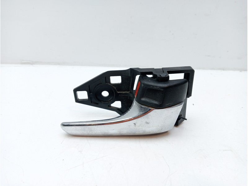 Recambio de maneta interior delantera izquierda para toyota rav 4 referencia OEM IAM 6928447010C0  