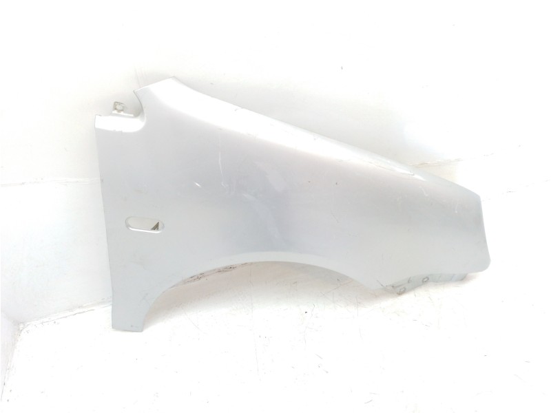 Recambio de aleta delantera derecha para volkswagen polo (9n1) conceptline referencia OEM IAM 6Q0821106D  