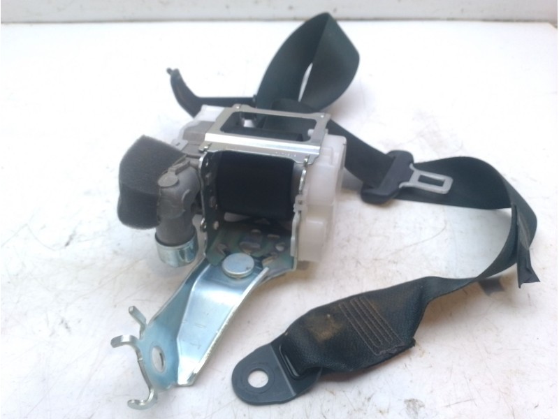 Recambio de cinturon seguridad trasero derecho para toyota rav4 referencia OEM IAM 7336042320C1  