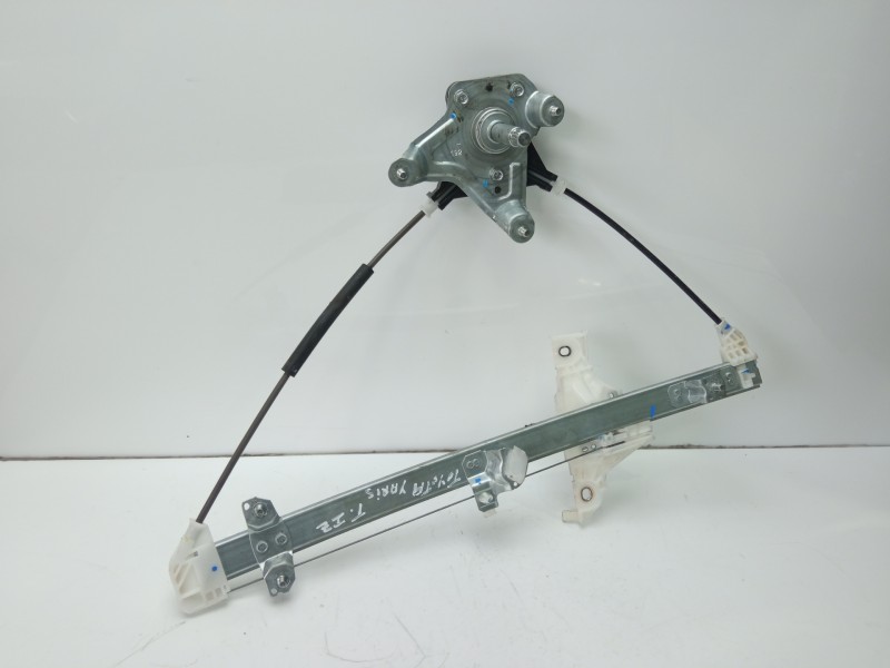 Recambio de elevalunas trasero izquierdo para toyota yaris active referencia OEM IAM 69840K0010  