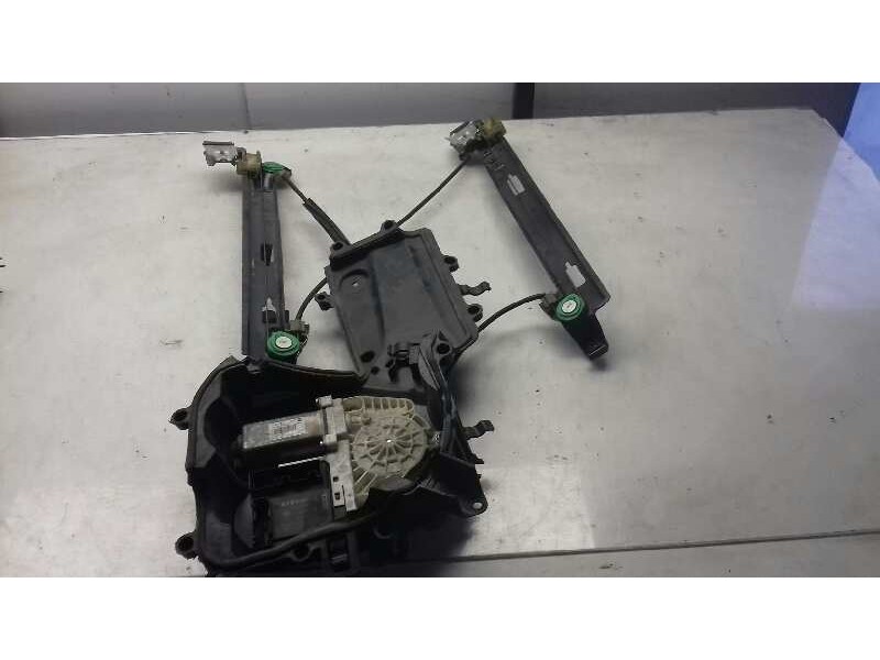 Recambio de elevalunas delantero izquierdo para seat leon (1p1) comfort limited referencia OEM IAM 1P0837402A  