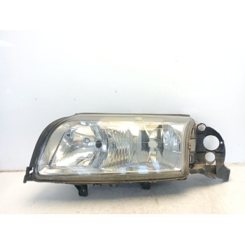 FARO IZQUIERDO 8693555 