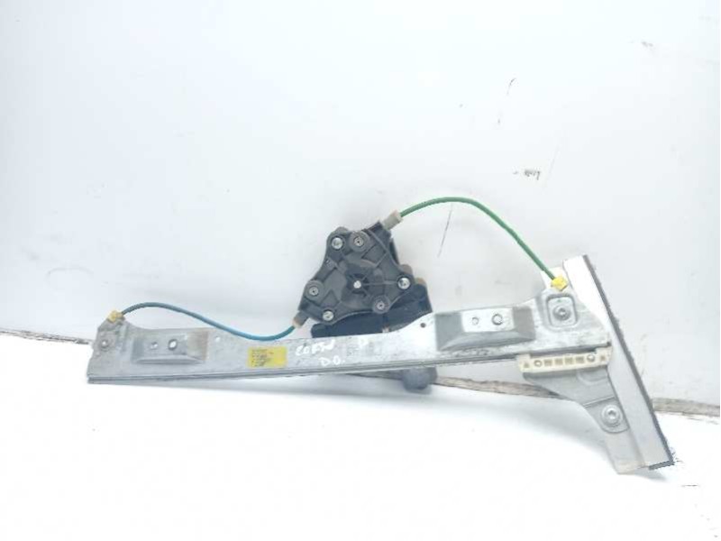 Recambio de elevalunas delantero derecho para opel corsa d selective referencia OEM IAM 13447039  