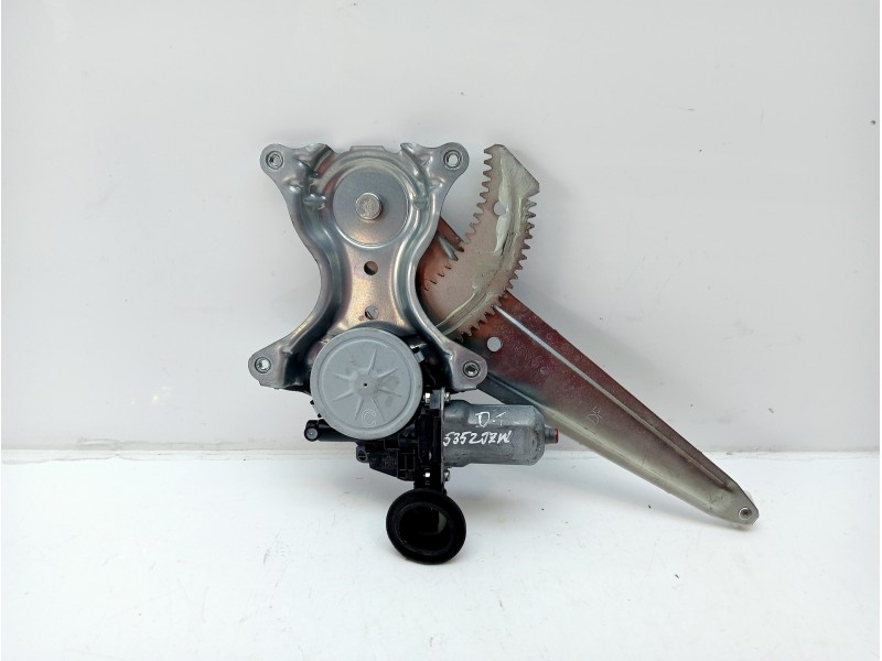 Recambio de motor elevalunas trasero derecho para toyota rav 4 referencia OEM IAM 8572035140  