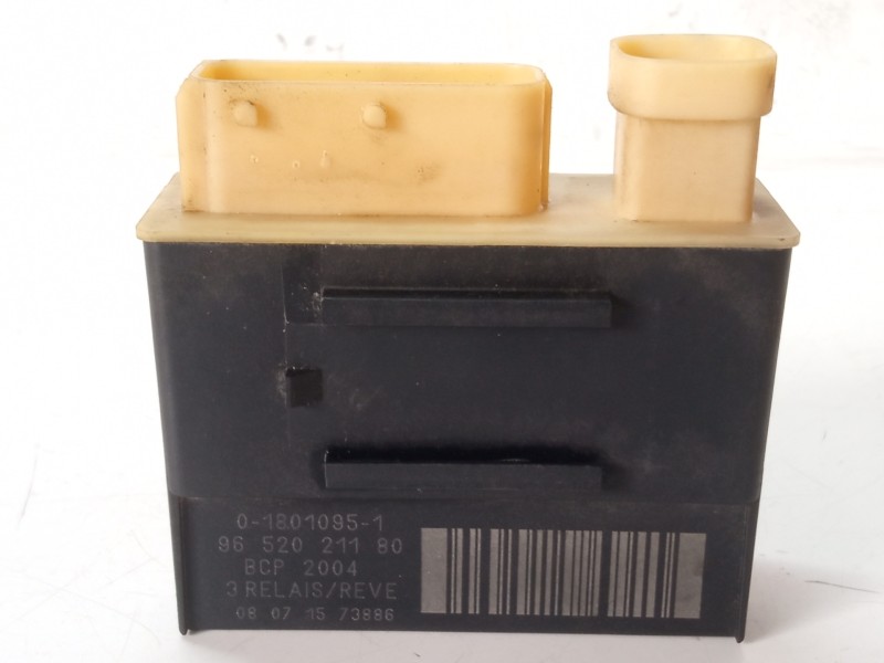 Recambio de caja precalentamiento para citroën c3 picasso feel referencia OEM IAM 9652021180  