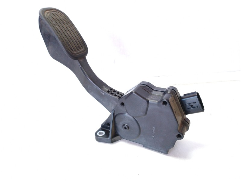Recambio de pedal acelerador para toyota land cruiser (j15) limited referencia OEM IAM 7811060180 19880021630 