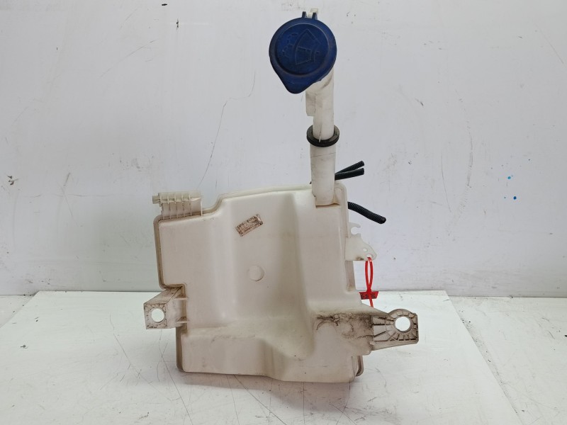 Recambio de deposito limpia para ford focus turn. (cb8) titanium referencia OEM IAM 2011142  