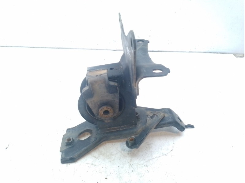 Recambio de soporte motor izquierdo para toyota yaris referencia OEM IAM 123720Y150  