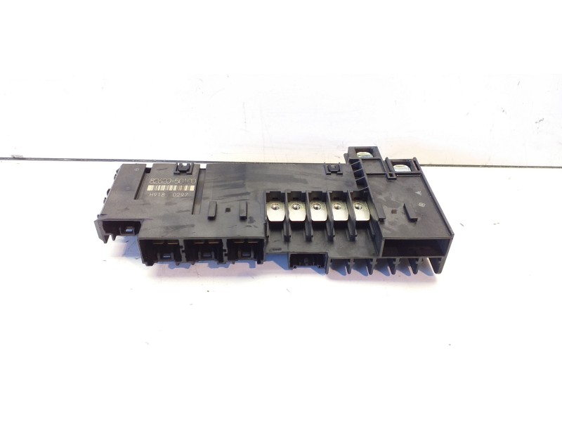 Recambio de caja reles / fusibles para lexus ls (usf4/uvf4) 460 referencia OEM IAM 8262050100  