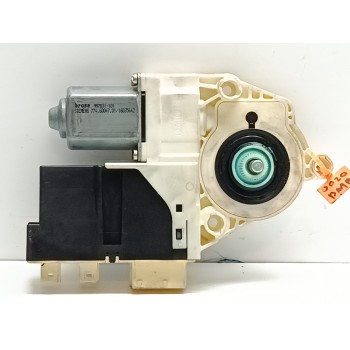 MOTOR ELEVALUNAS DELANTERO DERECHO 9222CG 