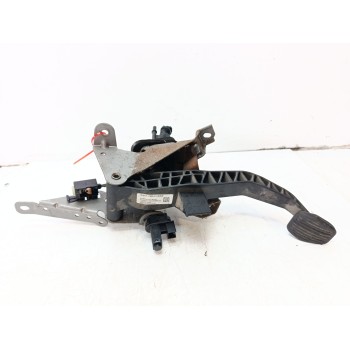 PEDAL EMBRAGUE 1868658 
