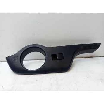MOLDURA 74271F4010 