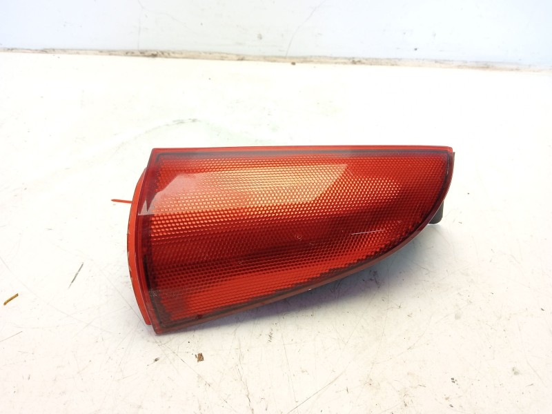 Recambio de piloto trasero derecho superior para mercedes-benz vito combi 06.2003 referencia OEM IAM A6398201964  