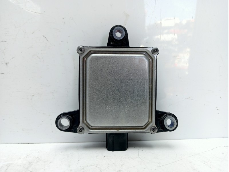 Recambio de modulo electronico para toyota yaris hybrid active referencia OEM IAM 881620D010  