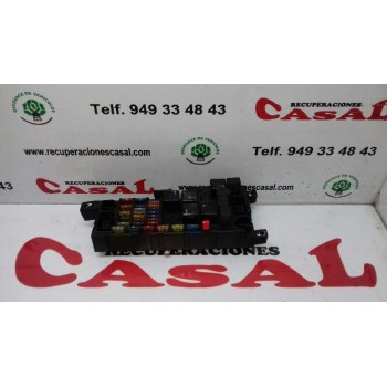 CAJA RELES / FUSIBLES 518828017 8678449 