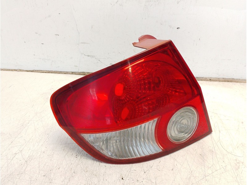 Recambio de piloto trasero izquierdo para hyundai getz (tb) 1.5 crdi referencia OEM IAM 924011C010  