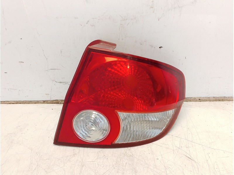 Recambio de piloto trasero derecho para hyundai getz (tb) 1.5 crdi referencia OEM IAM 924021C010  