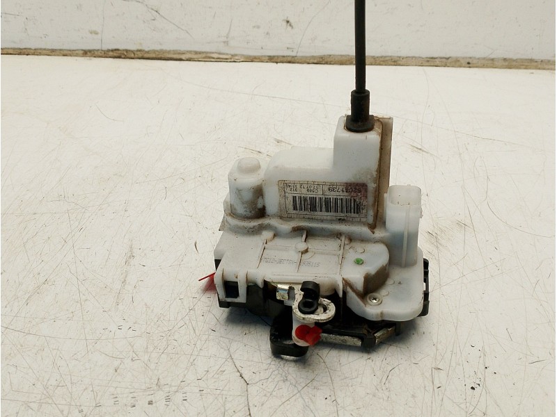 Recambio de cerradura puerta delantera izquierda para fiat 500 (312_) 1.2 (312axa1a) referencia OEM IAM 52041739  